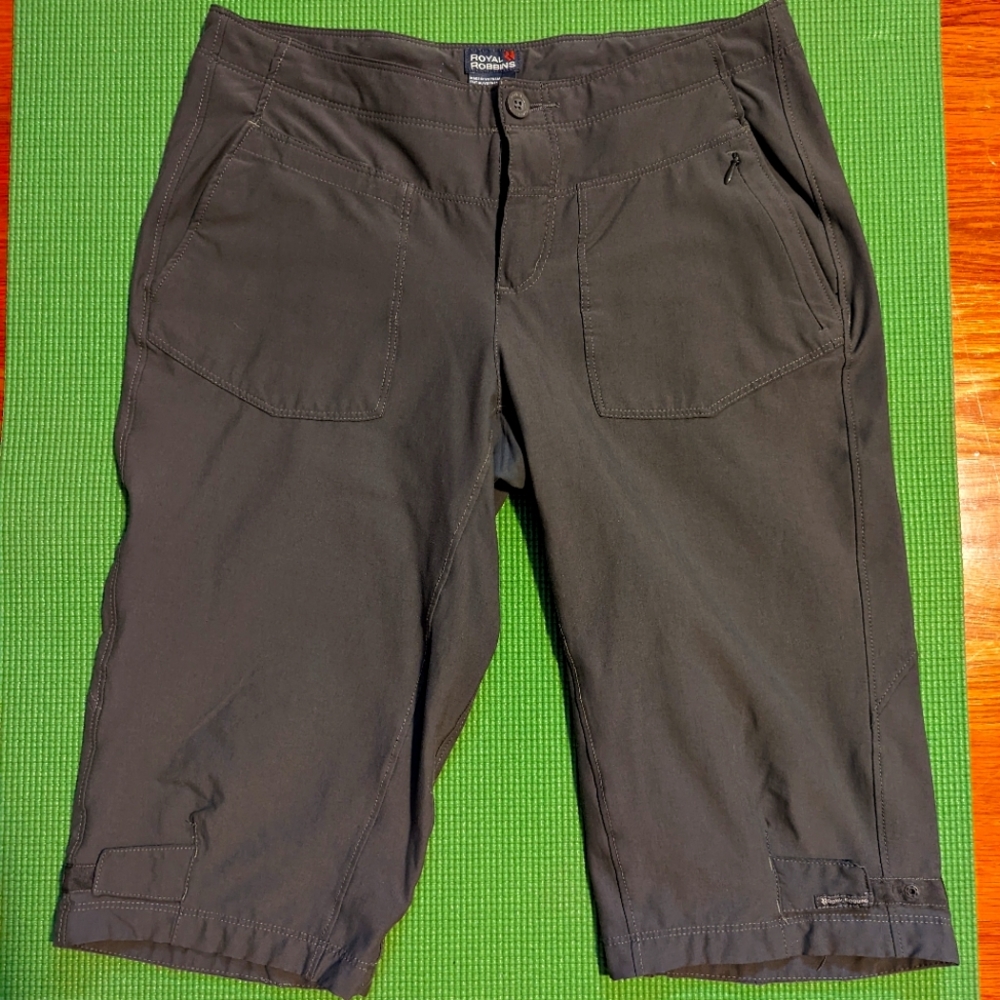 🥾 🧗‍♀️🏞️ Royal Robbins - Women Capris - Size 6
